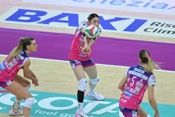 石川真佑と関菜々巳が先発起用されるもチームはどちらも敗戦…【セリエA女子日本人】