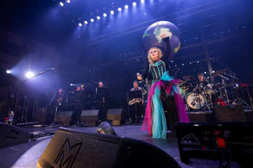 PERSONZ、恒例の晦日ライブを開催　“バンドのピークは常に今この瞬間”