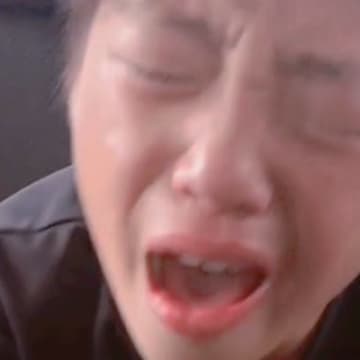 犬を友達だと思っている男の子に『体調不良』を伝えたら…思わずもらい泣きしてしまう光景が175万再生「本当に優しい子」「大切だったんだね」