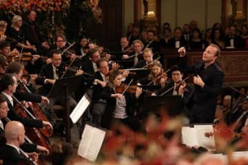ヤニック・ネゼ=セガンが初登場したウィーン・フィルのニューイヤー・コンサート、早くもアルバム配信がスタート