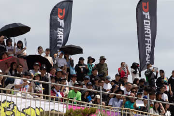 初めてのモトクロス観戦ガイド　服装・持ち物・便利アイテム10選