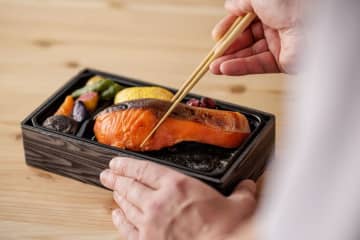 西京漬けの老舗が手がける贅沢さけ弁当！「京都一の傳」京都高島屋にオープン