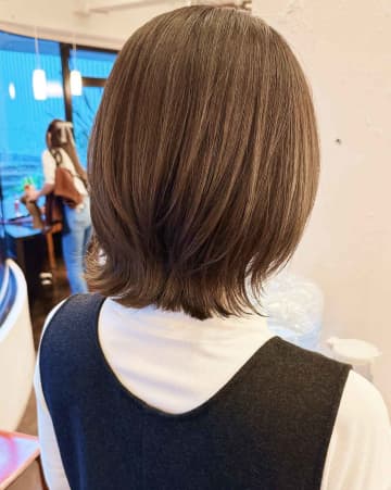 髪型変えたいけど、失敗したくない【40・50代】へ →「控えめウルフ」猛プーーッシュ♡