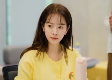 ヒロインが2人の男性の間で揺れ動く…ハン・ジミン主演の新ドラマ、台本読み合わせの様子