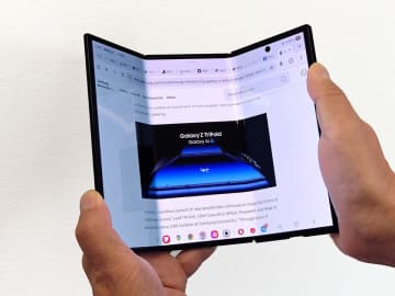 「38万円」は高くない?　三つ折りスマホ「Galaxy Z TriFold」を買いにソウルへ行く