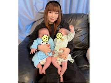 双子を子育て中の中川翔子｡睡眠不足と戦いながら､寝ているときに静かに吐く｢サイレント吐き｣を心配