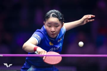張本美和 日韓若手対決で長身のキムに完勝！6連勝果たしベスト8入り【卓球 WTTドーハ】