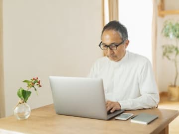 月の年金17万5000円「在職老齢年金の支給停止が納得いかない」65歳男性の老後