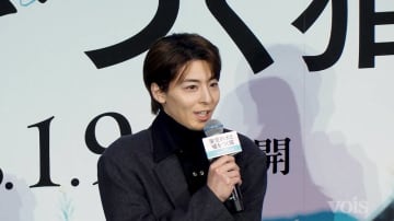 【動画】高杉真宙、波瑠と結婚後初の公の場　主演作を通じて「家族の尊さに触れた」