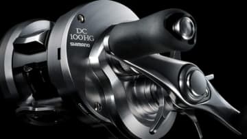 シマノから“コンクエスト史上最高”の「オールラウンダー」が登場。最新スプールとDCブレーキシステムにより、場所を選ばず性能を発揮するリールに。