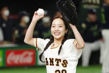 “激変”美女が「大胆すぎる」　レアGユニが完売続出…X悲鳴「再販して」