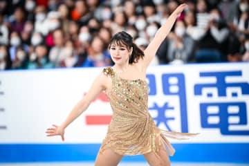 「誰だと思う？」フィギュア世界女王が髪型を“大胆イメチェン”　独特なカラーリングを公開