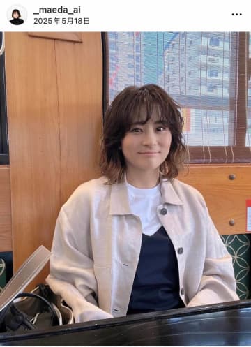 6代目・中村勘九郎の妻...前田愛、上品な着物姿で新年あいさつ　髪を和風に結って晴れやか笑顔