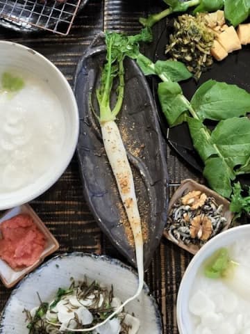 七草粥の日！「疎抜き大根」一草で充分！コク旨粥と副菜2品！