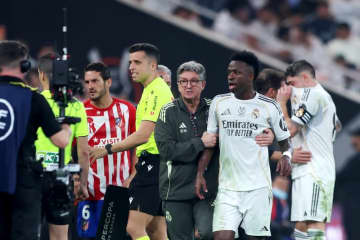 アトレティコ、シメオネ監督へ向いた批判に「古典的な“手口”だ」…発端はヴィニシウスの挑発か