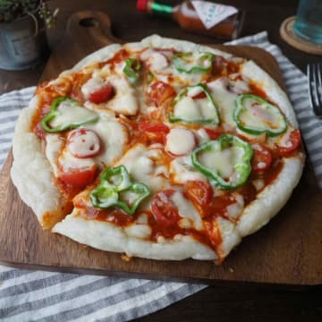 食べすぎ注意！残った切り餅でパリッともちもち♪「餅ピザ」の作り方