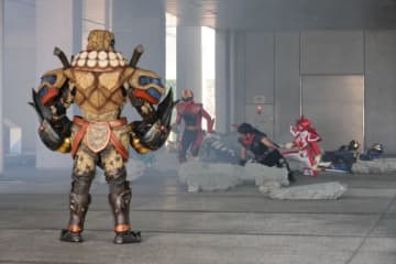 『ナンバーワン戦隊ゴジュウジャー』第45話「揃う指輪！全力レッドは仲間のために」、“最強の厄災”飢餓のビダル復活で大ピンチ