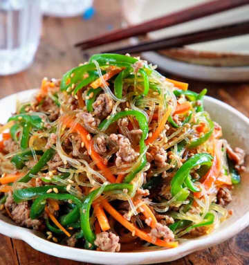 レンジだけで完成！忙しい日に助かる「ひき肉おかず」4選