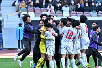 夏冬2冠目指す神村学園、初の決勝進出！　尚志は計20人に及んだPK戦の末に敗退