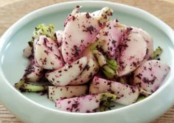 つくれぽ500件以上！かぶの甘みをシンプルに味わう、人気のサラダを作ってみた