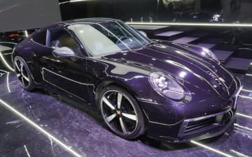 ソフト99、コーティングブランド「G'ZOX」の新製品「ハイモース コート ヴェリス」を施工したポルシェ911を展示