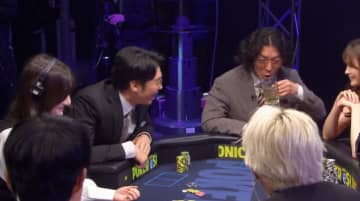 「なんで？」「関係ないだろ！」ニューヨーク嶋佐、芸能人ポーカー頂上決戦の緊迫シーンで衝撃行動「1杯だけ…」