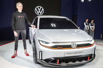 フォルクスワーゲン、GTI登場50周年に「ID.GTIコンセプト」を国内初披露 「導入するには皆さまからの力強い応援が必要」