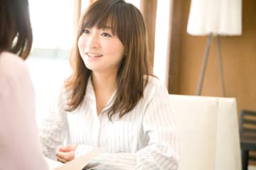 話が終わらない人の特徴と心理…なぜ止まらない？角を立てない対処法まで解説