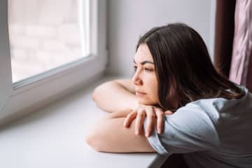 「これはおかしい」と言葉にした日。10年の洗脳から抜け出すために、彼女が最初にしたこと