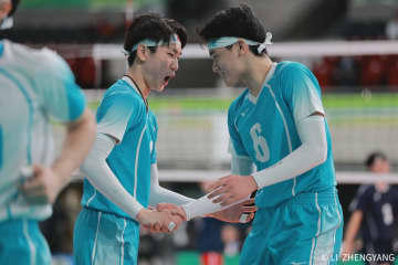 清風がフルセットの激闘制し決勝進出！ 駿台学園は4連覇の夢絶たれる…【春高バレー男子2026】