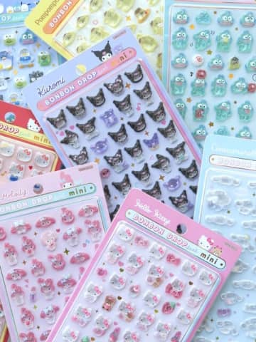 お店で探して！大人気「ボンボンドロップシール」より、「サンリオ」と「たまごっち」が1月10日前後より順次入荷