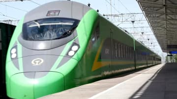 中国・新疆の鉄道輸送、25年は旅客数・貨物・通関量いずれも過去最高に