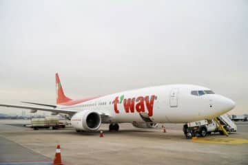 離陸後、機内で煙騒動…ティーウェイ航空乗務員3人が病院に搬送