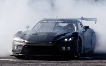 トヨタ「GR GT」と「GR GT3」が走った！　ワールドプレミアから約1か月で一般向けにデモランを公開