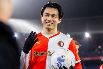 日本代表FW上田綺世が妻の第一子妊娠を報告　春頃に日本で出産予定「お互い支え合って」