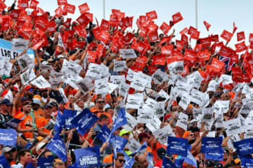 データが示す2025年F1人気。女性＆若者ファンが増加、過去最高の観客動員数。映画『F1／エフワン』は記録達成