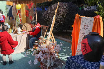 幼稚園で四季を感じるイベント　中国福建省武夷山