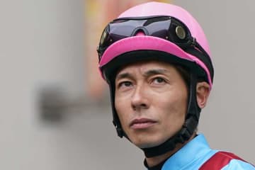 引退まで1か月半…48歳名手にアクシデント　競馬ファン心配「無事でいて」「あと少しだから…」和田竜二が落馬→乗り替わり