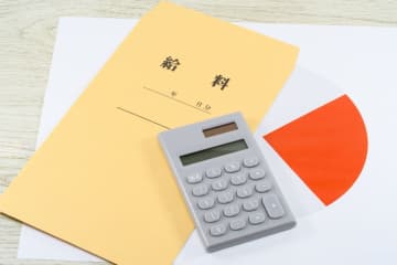 パート勤務で「手取り13万円」ですが、生活保護で“同額もらえる”と聞きやるせないです…これなら「働くだけ損」ですか？“最低賃金・生活保護額”を比較