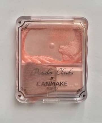 【キャンメイク定番品】「パウダーチークス」はブラシが優秀！自然な華やかさで大人世代にもおすすめ！