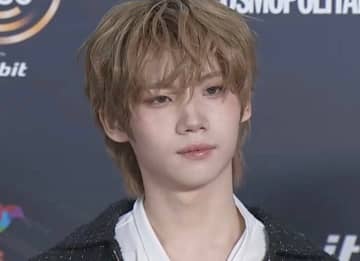 「めちゃくちゃイケメンになってる！」「金髪大正解」昨年デビューした18歳の日本人K-POPアイドル、別人のような姿に反響！パワフルステージで会場を魅了