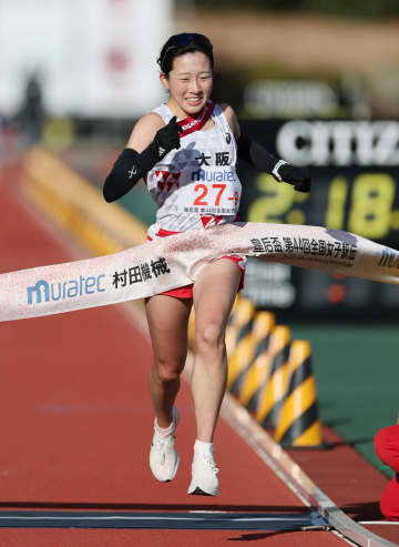 【全国女子駅伝】大阪が大逆転V　1分以上の差をひっくり返す　薫英女学院高の3人が3連続区間賞　最終9区は逸見亜優が兵庫との激闘制す