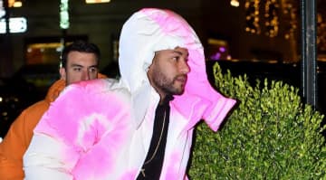 「日本のみんな、大きな愛情をありがとう」ネイマールと親日スターが日本のキングスファンにメッセージ