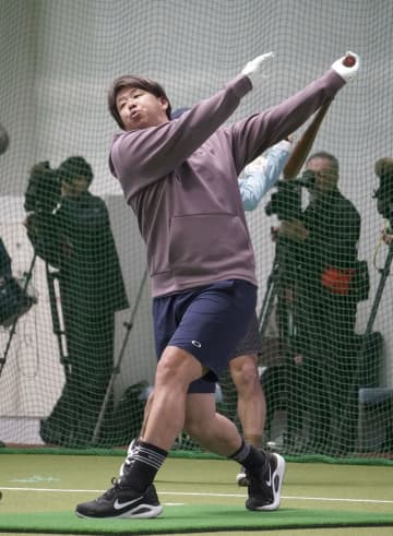 楽天の浅村、18年目へ復活期す　「こんなもんじゃない」