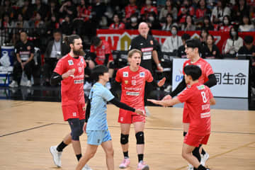 安定感のあるバレーでサントリーが2日連続ストレート勝利【大同生命SVリーグ男子第10節GAME2】