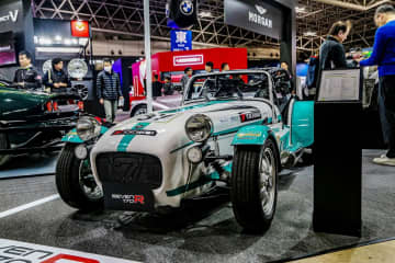 【TAS 2026】900万円で「週末レーサー」になる最短ルート。ケータハム カップ ジャパンが提示する“全部入り”の誘惑