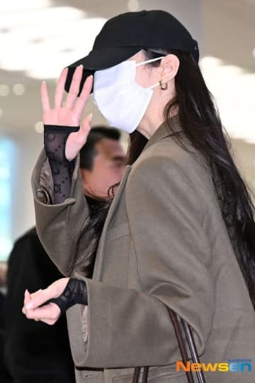 【PHOTO】ムン・ガヨン「第40回ゴールデンディスクアワード」を終えて帰国