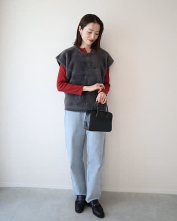 40・50代も余裕でイケそう！【ユニクロ】着映え感バツグン♡「赤トップス」