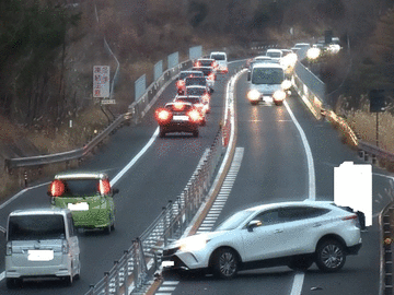 【東広島呉道】呉市内で事故 一部通行止め続く（11日19:00現在）