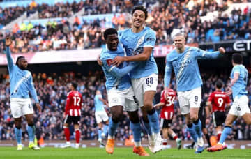 「どれほど凄まじいか全く理解していなかった」マンC相手に屈辱の二桁失点。３部の35歳FWが“肌感”を報告「テレビでも分かるが、実際に対戦すると…」